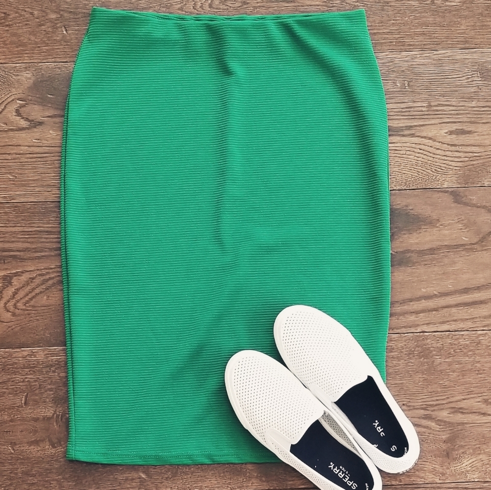 Tempt (Australian Brand) Green Pencil Bodycon Skir